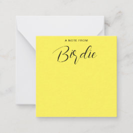 Persoonlijke naam in calligrafie geel notitiekaartje