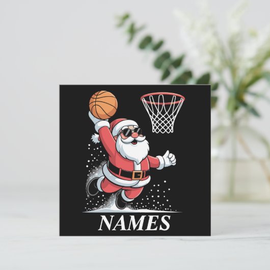 Persoonlijke naam Kerstman Santa Dunking Basketbal Feestdagenkaart (Staand voorkant)