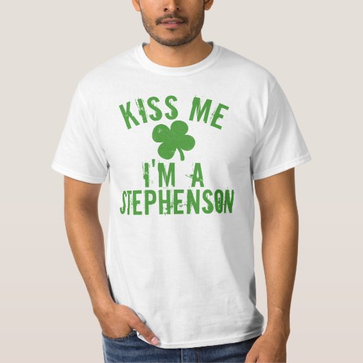 Persoonlijke naam Kiss me St Patrick's Day T-shirt (Voorkant)