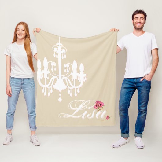 Persoonlijke naam met roze en witte kroonluchter fleece deken (In situ)