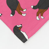 Persoonlijke naam roze Bernese Mountain-honden Fleece Deken (Hoek)