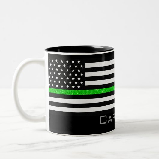 Persoonlijke naam Thin Green Line Glitter Flag Tweekleurige Koffiemok (Links)