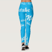 Persoonlijke Naam Typografie Lettertype Hemelblauw Leggings (Achterkant)