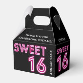 Persoonlijke neon Sweet Sixteen Hot Pink, zwart Bedankdoosjes (Voorkant Zijde)