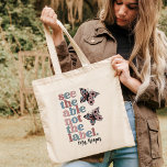 Persoonlijke neurodivergerende speciale educatie G Tote Bag<br><div class="desc">Deze gepersonaliseerde 'Zie de 'Able Not the Label'-florale vlinder-stijlvolle leraar canvas tas is perfect voor elke leraar! Dit tas is perfect voor al je lesmateriaal en spullen, en maakt een geweldig afstuderen of een cadeautje op school. Bovendien is het gemaakt van duurzaam canvasmateriaal dat vele jaren van gebruik zal duren....</div>
