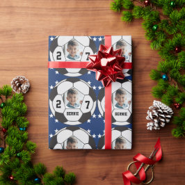 Persoonlijke op maat gemaakte voetbalspeler sportt cadeaupapier