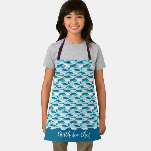 Persoonlijke opsomming van Narwhal Waves Print Bla Schort (Insitu)