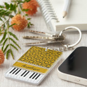 Persoonlijke Piano Keys Black Quatrefoil op Gold Sleutelhanger (Voorkant Rechts)