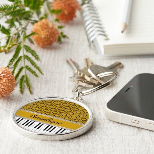 Persoonlijke Piano Keys Black Quatrefoil op Gold Sleutelhanger (Zijkant)