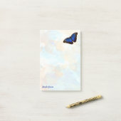 Persoonlijke prachtige blauwe Morpho vlinder Post-it® Notes (Op bureau)