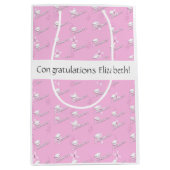 Persoonlijke Roze Afstudeercadeau Middelbare Schoo Medium Cadeauzakje (Voorkant)