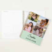 Persoonlijke saliegroene fotocollage planner 2026 (Display)