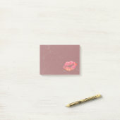 Persoonlijke schoonheidslips op marmer post-it® notes (Op bureau)