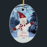 Persoonlijke Snowman Ornament<br><div class="desc">Voeg gewoon een naam of namen en een jaar toe aan de voorkant van deze schattige Snowman Ornament.</div>