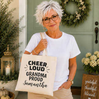 Persoonlijke sportcheer luid trots oma tote bag