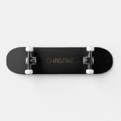 Persoonlijke Stencil Font Christine Gold op zwart Skateboard (Horizontaal)