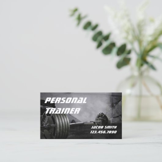 Persoonlijke trainer oefent fitness uit visitekaartje (Staand voorkant)
