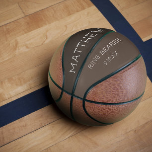 Persoonlijke trouwringdrager cadeau basketbal
