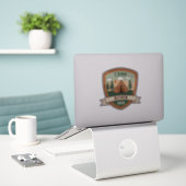 Persoonlijke vintage-campingbadge sticker (Laptop op bureau)