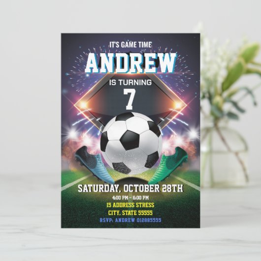 Persoonlijke Voetbal Verjaardag Afdrukbare uitnodi Kaart (Staand voorkant)