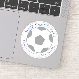 Persoonlijke voetbalfan met sticker van teamnaam