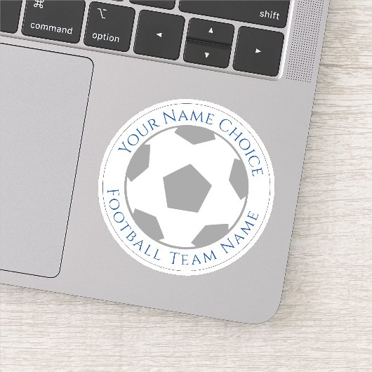 Persoonlijke voetbalfan met sticker van teamnaam (Detail)