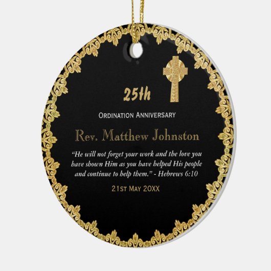 Persoonlijke WIJDINGSVERJAARDAG Priester Pastor Keramisch Ornament (Links)