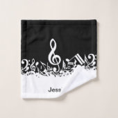 Persoonlijke witte joumloge muzieknotities op zwar bad handdoek (Wasdoekje)