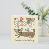 Persoonlijke worst Dog Dachshund Birthday Uitnodig (Staand voorkant)