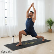 Persoonlijke yogamat met eigen naam en initiaal