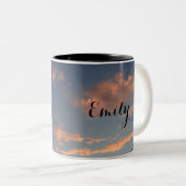 Persoonlijke zonsopgang/zonneschijn-Mok Tweekleurige Koffiemok (Voorkant rechts)