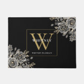 Persoonlijke Zwarte Gouden Monogram Bloemrozen Deurmat (Voorkant)