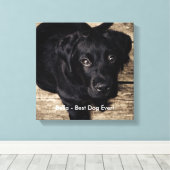 Persoonlijke zwarte-labfoto en naam van de hond canvas afdruk (Insitu (Houten vloer))