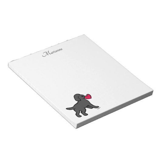 Persoonlijke zwarte labrador puppy en hart notitieblok (Schuin)