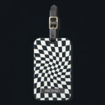 Persoonlijke zwarte Retro-witcheques Bagagelabel<br><div class="desc">Met de terugdraaiing wordt het controllerbordontwerp gecontroleerd in een zwart-witte kleurencombinatie. Retro checkerboard twirled 70 psychedelische stijl modern design home decor,  studentenkamer,  kantoor- en schoolproducten en terugkerende geschoolde geschenken.</div>