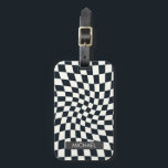 Persoonlijke zwarte Retro-witcheques Bagagelabel<br><div class="desc">Met de terugdraaiing wordt het controllerbordontwerp gecontroleerd in een zwart-witte kleurencombinatie. Retro checkerboard twirled 70 psychedelische stijl modern design home decor,  studentenkamer,  kantoor- en schoolproducten en terugkerende geschoolde geschenken.</div>