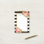 Persoonlijke Zwarte Witte Strepen Roze Gouden Bloe Post-it® Notes (Op bureau)