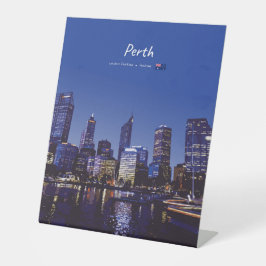 Perth, Australië - Stadsprofiel 's Nachts Reclamebord Met Voetstuk