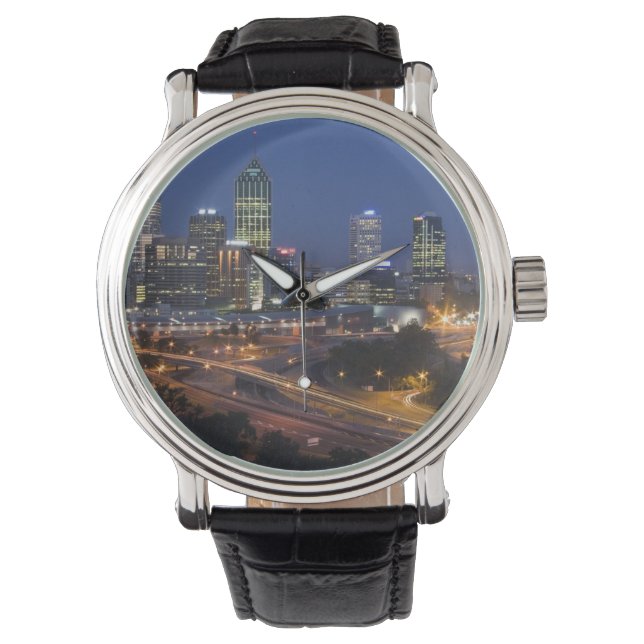 Perth, Australië. Uitzicht op het centrum van Pert Horloge (Voorkant)