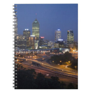 Perth, Australië. Uitzicht op het centrum van Pert Notitieboek