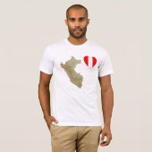Peru Flag Heart en Map T-Shirt (Voorkant volledig)