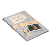 Perzik en grijs met harten een naam en foto notitieboek (Rechterzijde)