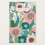 Perzik en roze bloemige botanische gepersonaliseer planner<br><div class="desc">Omarm de schoonheid van de natuur met deze perzik en roze florale botanische gepersonaliseerde planner. Deze planner is ideaal voor vrouwen die houden van levendige en elegante design en combineert verbluffend bloemwerk met handige functies. De charmante perzik en roze bloemen voegen een vleugje frisheid en verfijning toe aan uw dagelijkse...</div>