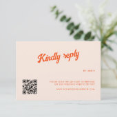 Perzik en Tangerine Retro bruiloft RSVP Kaartje (Staand voorkant)