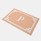 Perzik en Witte Griekse Sleutel Frame Monogram Deurmat (Schuin)
