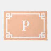 Perzik en Witte Griekse Sleutel Frame Monogram Deurmat (Voorkant)