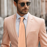 perzik fuzz effen kleur stropdas<br><div class="desc">Dit stropdas is een heerlijke toevoeging aan uw collectie en heeft een charmante perzik fuzz kleur. Perfect voor het toevoegen van een vleugje verfijning aan elke outfit.Oproepen van alle monochrome liefhebbers!Met de Zazzle tools heb je de creatieve vrijheid om je eigen design, tekst en logo's op te nemen.</div>