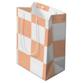 Perzik Fuzz geruit Gingham patroon Medium Cadeauzakje (Achterkant Gekanteld)