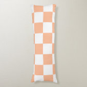 Perzik Fuzz Geruite Gingham Patroon Lichaamskussen (Voorkant Verticaal)