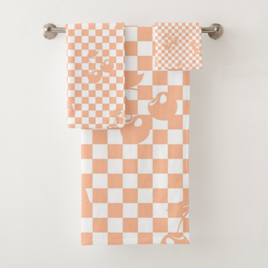 Perzik Fuzz Kersen Gingham Patroon Bad Handdoek (Insitu)